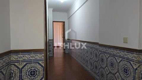 Apartamento T1 para Venda em Cacém e São Marcos