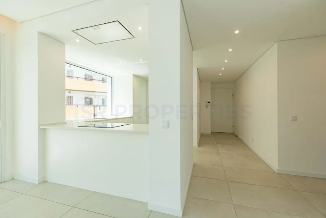 Apartamento T3 para Venda em Quarteira Foto 11