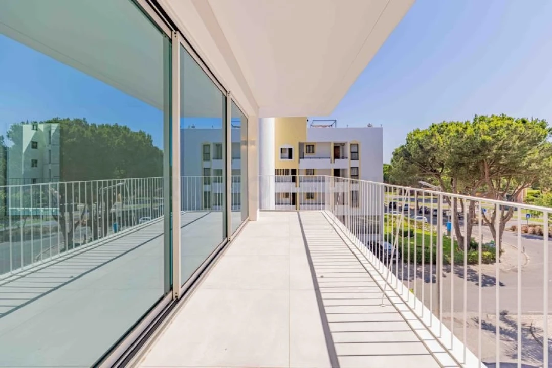Apartamento T3 para Venda em Quarteira Foto 5