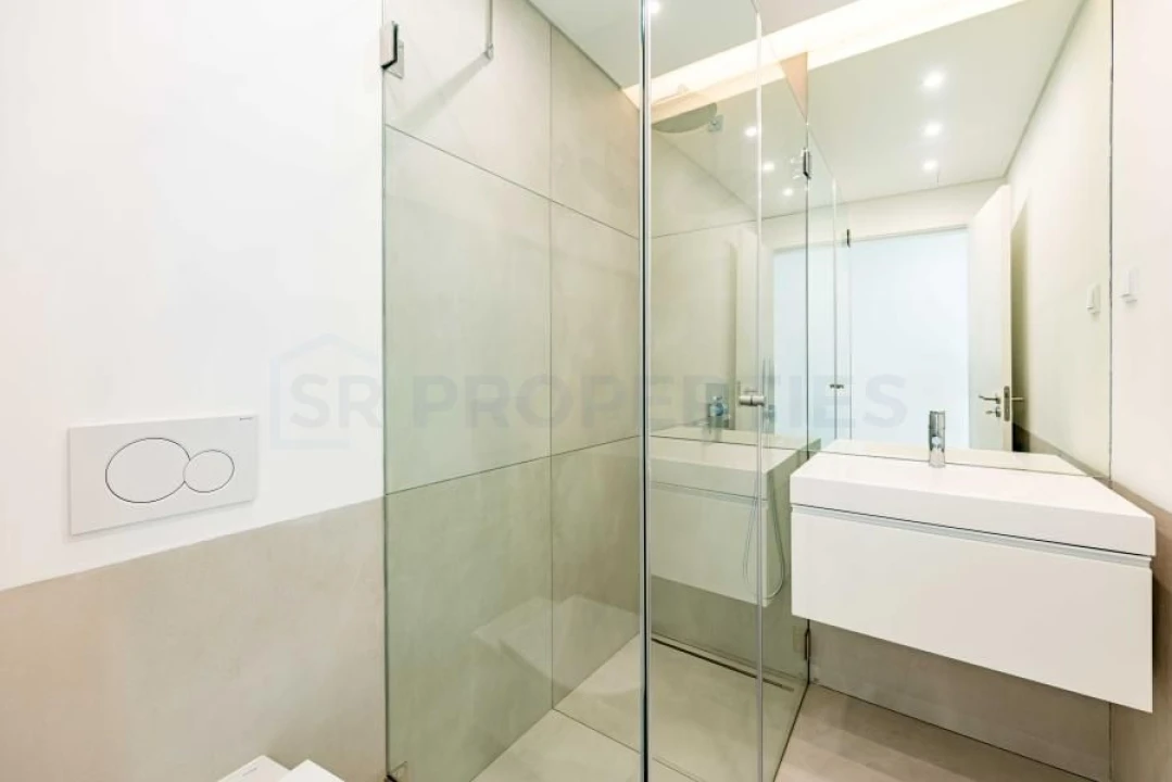Apartamento T3 para Venda em Quarteira Foto 14