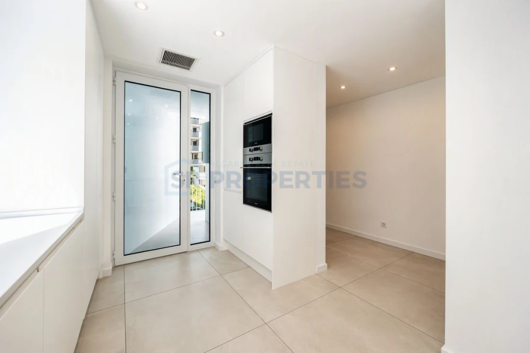 Apartamento T3 para Venda em Quarteira Foto 24
