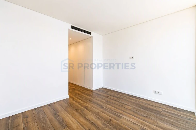 Apartamento T3 para Venda em Quarteira Foto 38