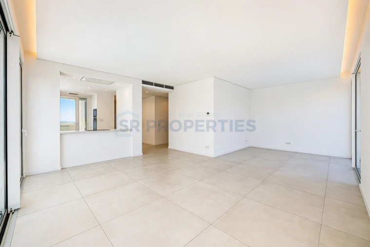 Apartamento T3 para Venda em Quarteira Foto 12