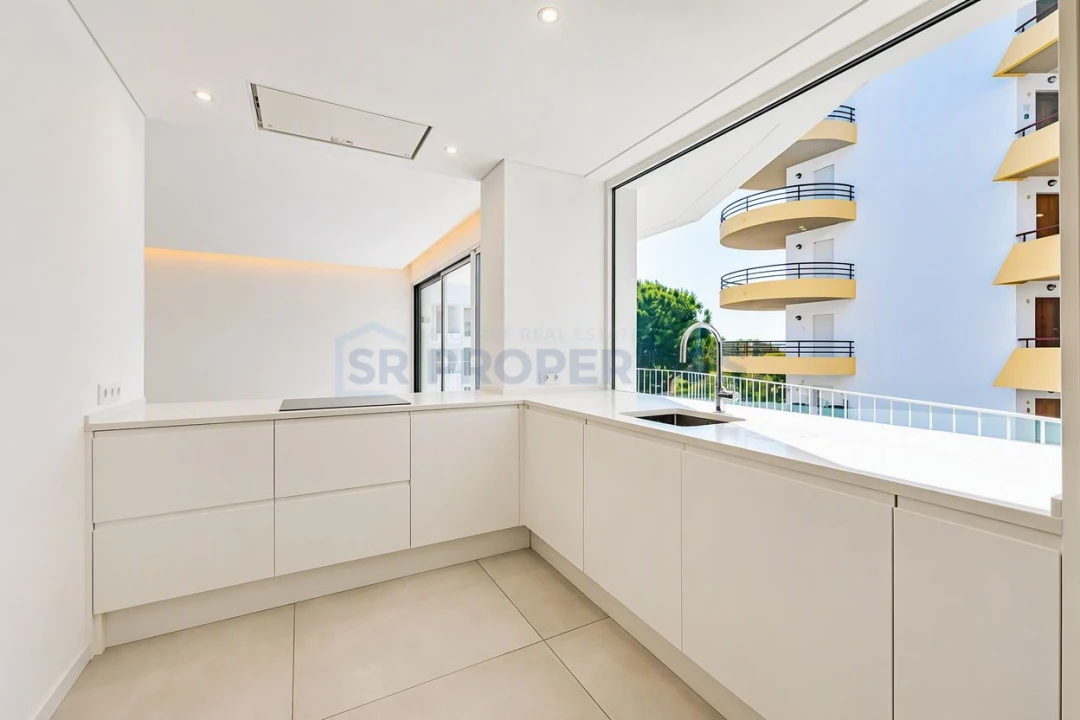 Apartamento T3 para Venda em Quarteira Foto 22