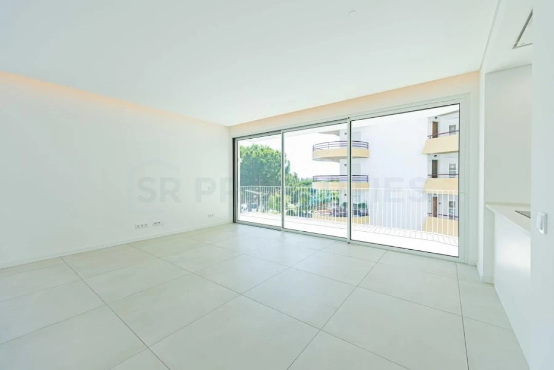 Apartamento T3 para Venda em Quarteira Foto 1