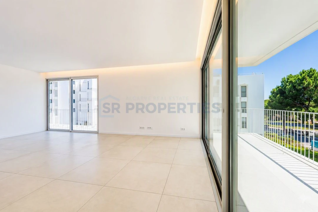 Apartamento T3 para Venda em Quarteira Foto 18