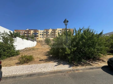 Terreno para Venda em Lagos (São Sebastião e Santa Maria)
