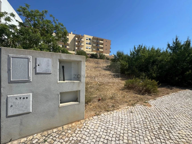 Terreno para Venda em Lagos (São Sebastião e Santa Maria) Foto 2