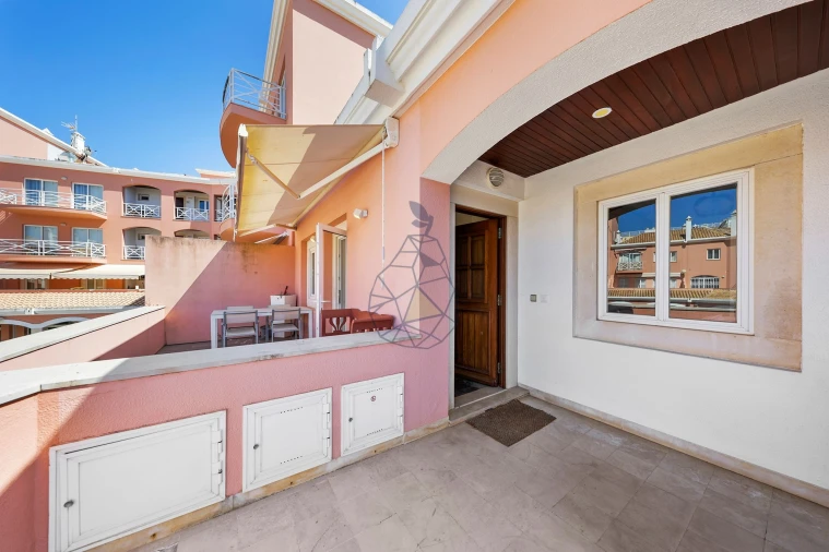 Apartamento T1 para Venda em Quarteira Foto 33