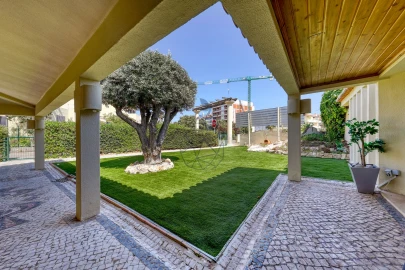 Negócio para Venda em Alvor