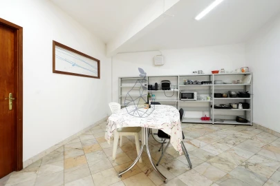 Negócio para Venda em Alvor