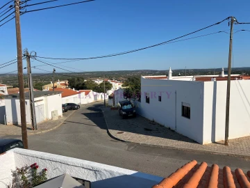Moradia T3 para Venda em Luz