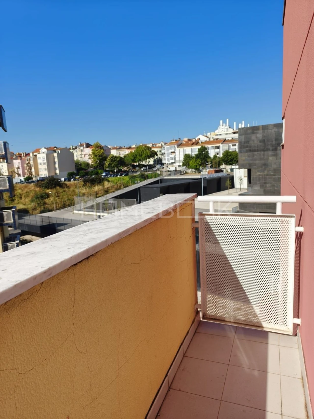 Apartamento T3 para Arrendamento em Penha de França Foto 12