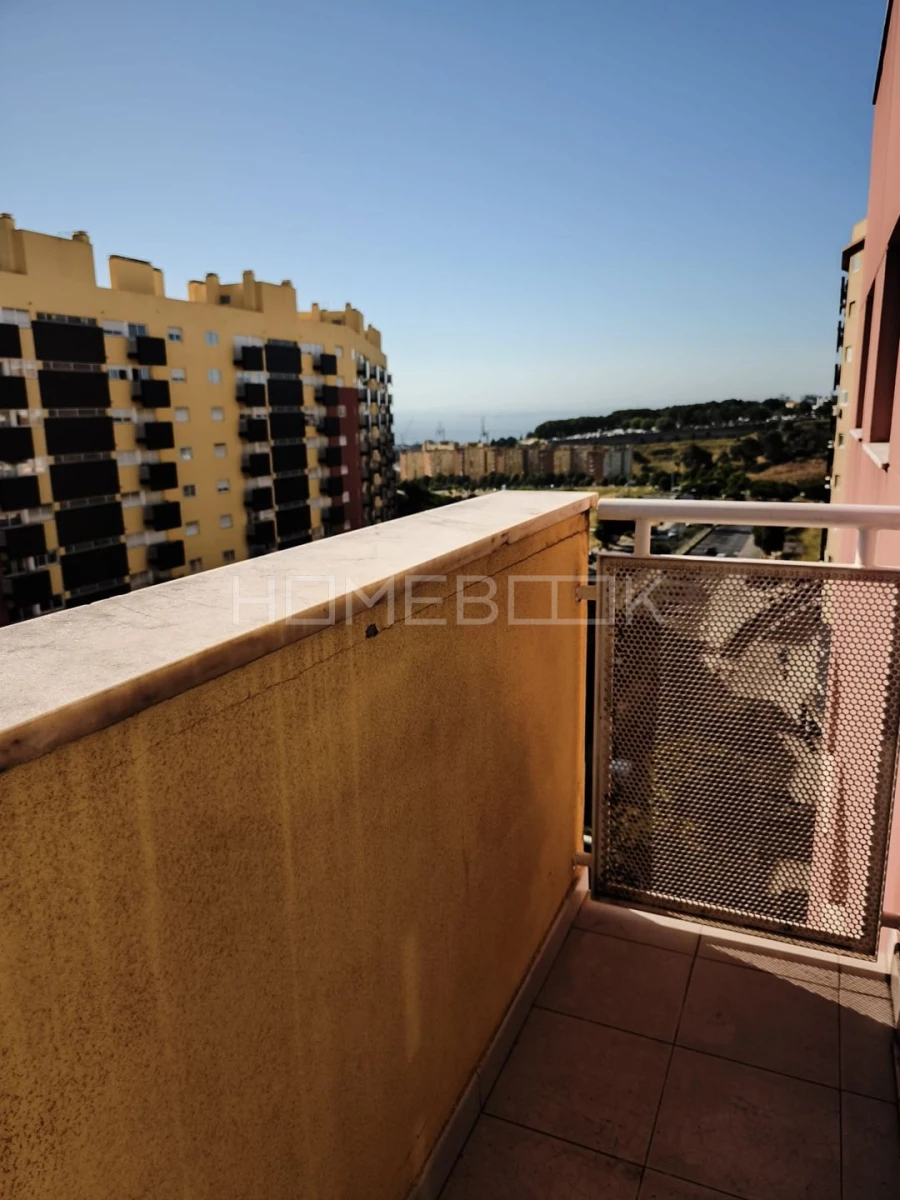 Apartamento T3 para Arrendamento em Penha de França Foto 9