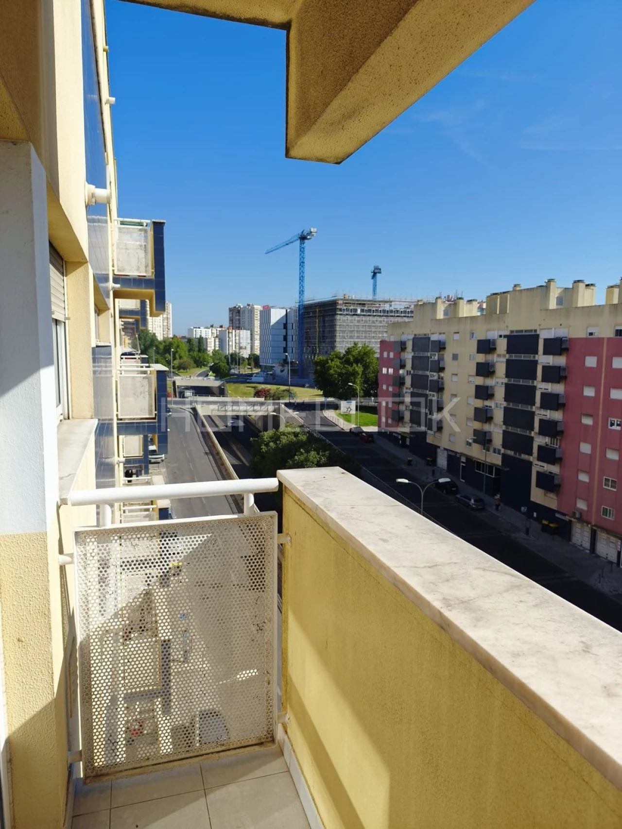 Apartamento T3 para Arrendamento em Penha de França Foto 10