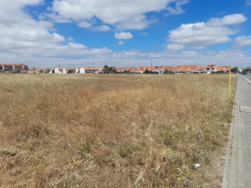 Terreno para Venda em Samora Correia
