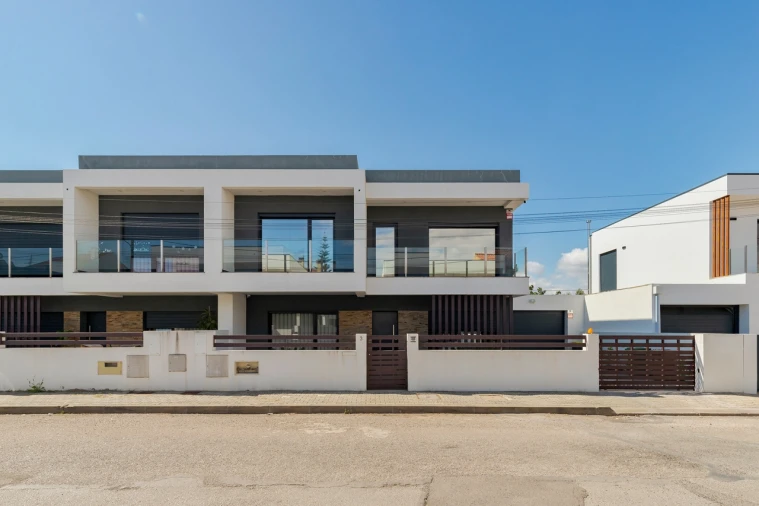 Moradia T4 para Venda em Amora Foto 30