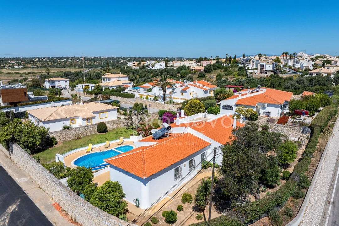 Moradia T3 para Venda em Silves Foto 44