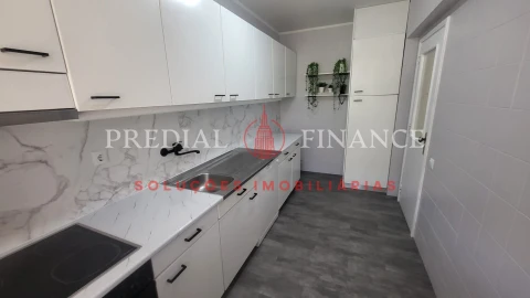 Apartamento T1 para Venda em Ramalde