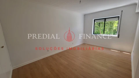 Apartamento T1 para Venda em Ramalde