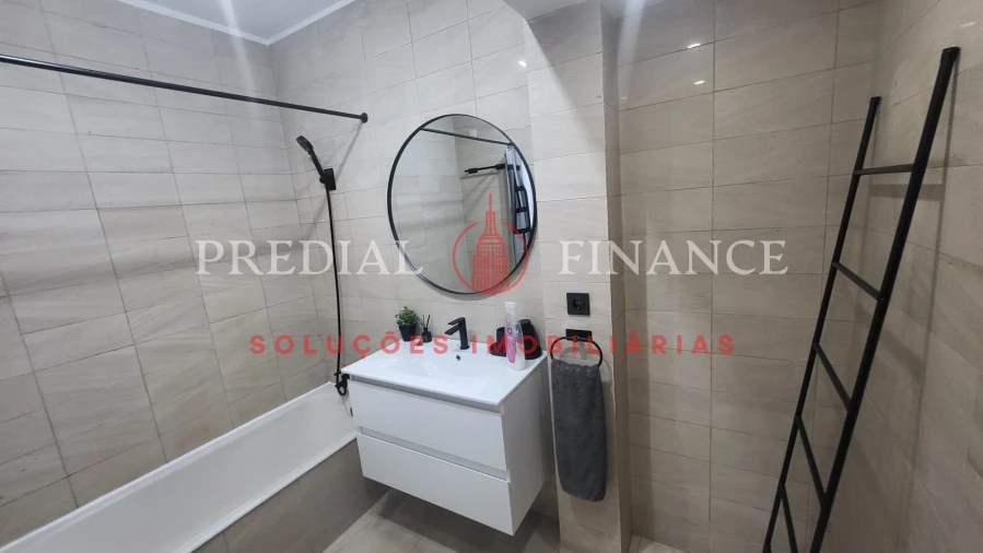 Apartamento T1 para Venda em Ramalde Foto 10