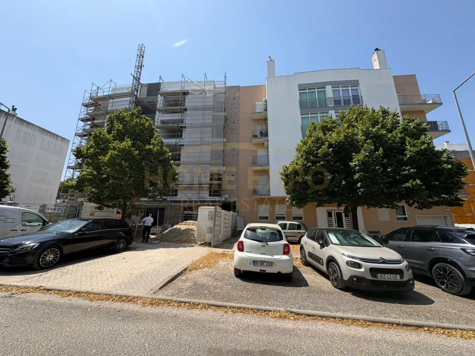 Apartamento T1 para Venda em Vialonga Foto 18