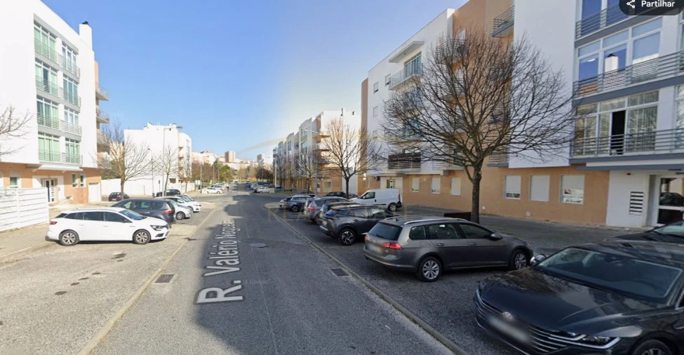 Apartamento T2 para Venda em Vialonga Foto 10