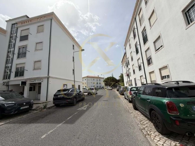 Negócio para Venda em São Domingos de Rana Foto 2