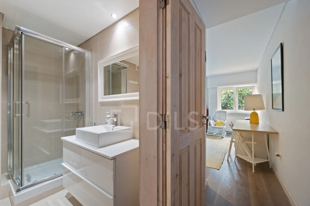 Apartamento T4 para Venda em Cascais e Estoril Foto 44