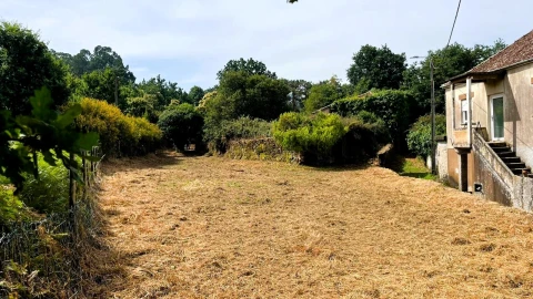 Moradia T3 para Venda em Campos e Vila Meã