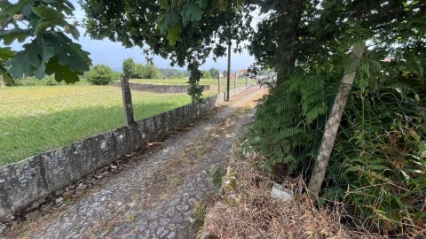 Moradia T3 para Venda em Campos e Vila Meã