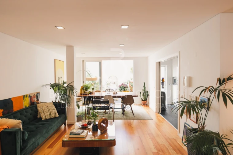 Apartamento T2 para Venda em Ajuda Foto 2