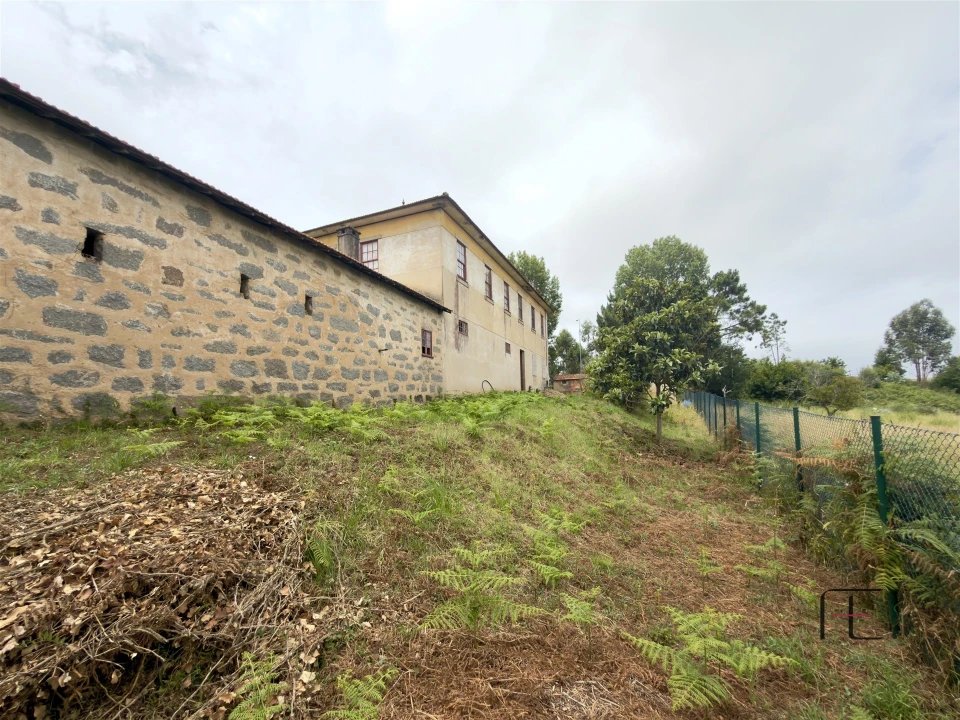 Prédio para Venda em Gulpilhares e Valadares Foto 24