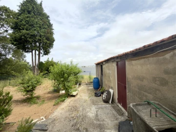 Prédio para Venda em Gulpilhares e Valadares