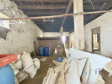 Prédio para Venda em Gulpilhares e Valadares