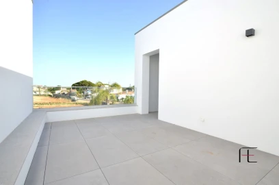 Moradia T3 para Venda em Quarteira