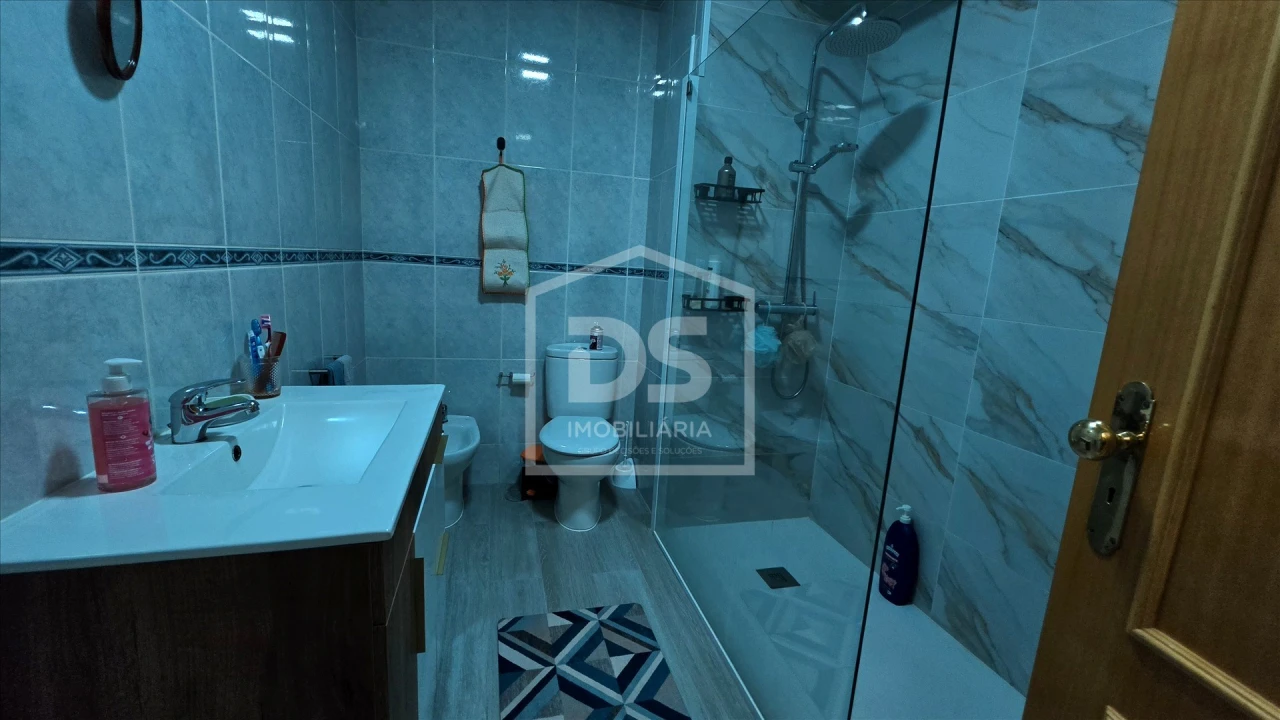 Apartamento T3 para Venda em Peso da Régua e Godim Foto 9