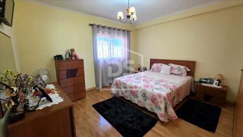 Apartamento T3 para Venda em Peso da Régua e Godim