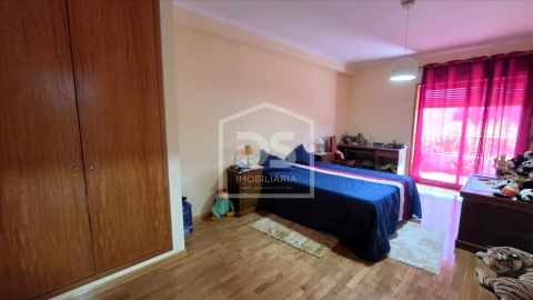 Apartamento T3 para Venda em Peso da Régua e Godim