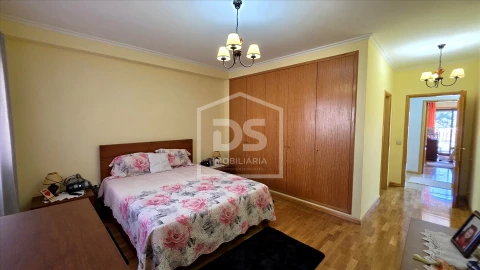 Apartamento T3 para Venda em Peso da Régua e Godim