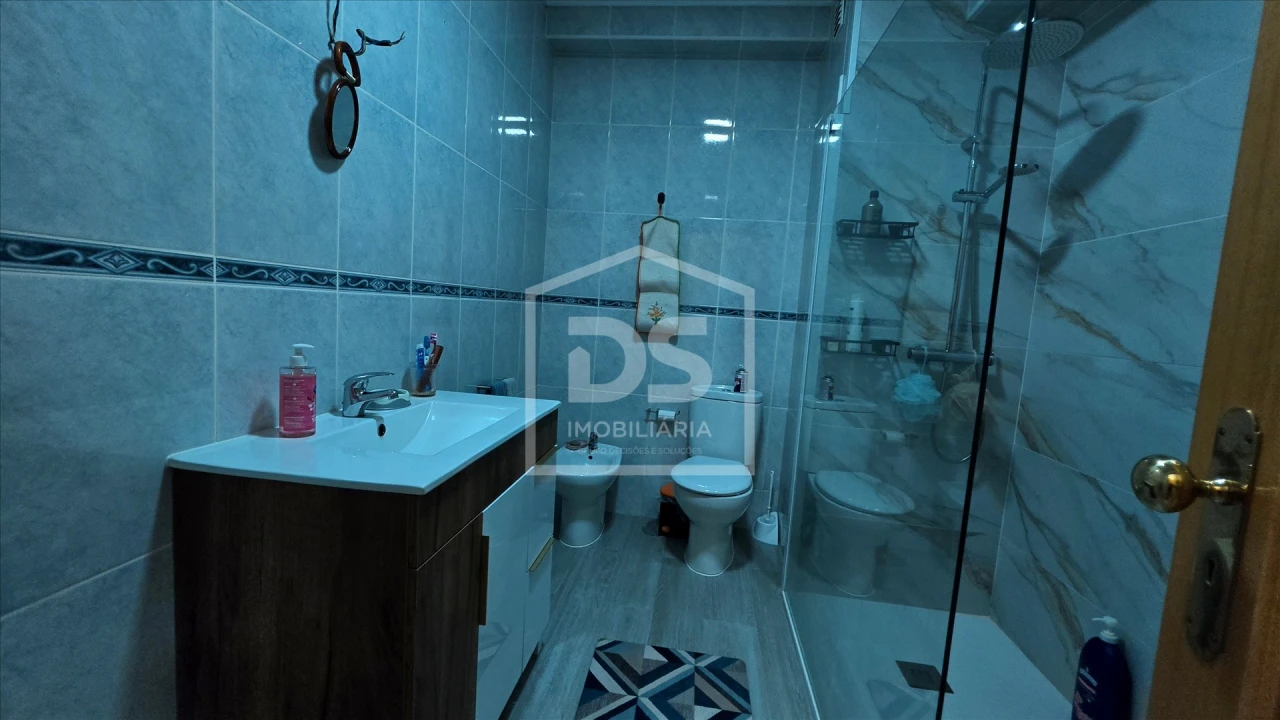 Apartamento T3 para Venda em Peso da Régua e Godim Foto 8
