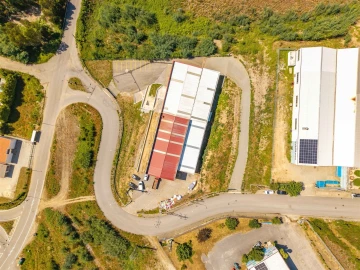 Armazém para Venda em Raiva, Pedorido e Paraíso