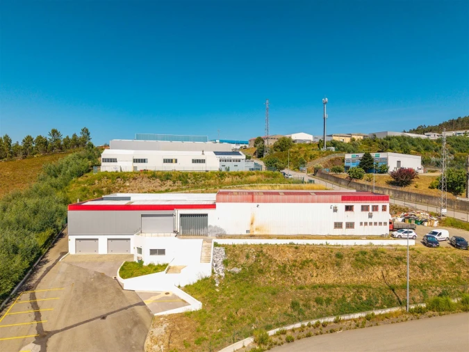 Armazém para Venda em Raiva, Pedorido e Paraíso Foto 2