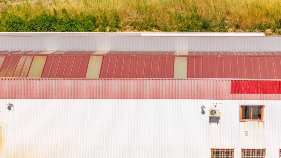 Armazém para Venda em Raiva, Pedorido e Paraíso