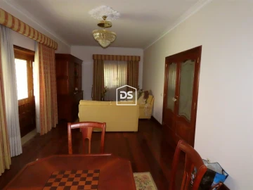 Moradia T5 para Venda em Abragão