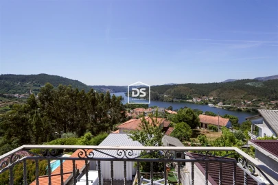 Moradia T3 para Venda em Raiva, Pedorido e Paraíso
