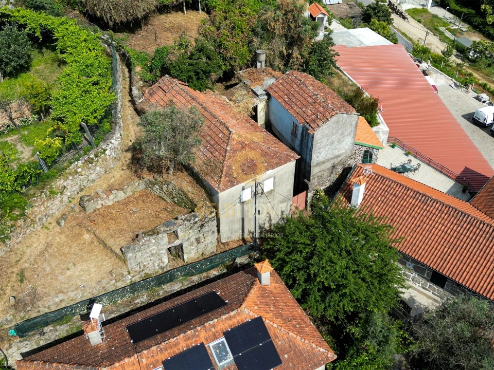 Moradia T2 para Venda em Fornelos Foto 1