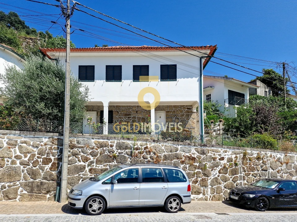 Moradia T0 para Venda em Alpendorada, Várzea e Torrão Foto 1