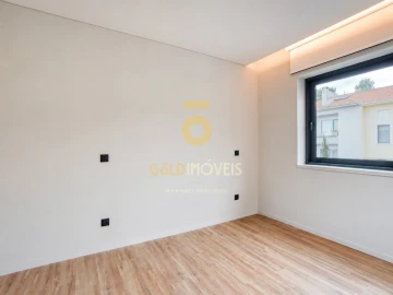 Moradia T4 para Venda em Santa Maria da Feira, Travanca, Sanfins e Espargo