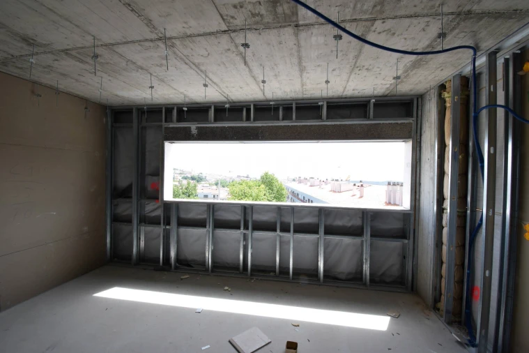 Apartamento T4 para Venda em Sé e São Lourenço Foto 10